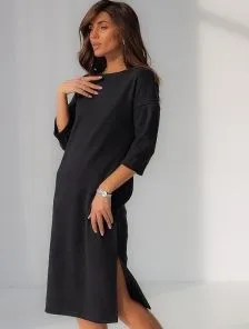 Шерстяное черное платье с рукавом 3/4 миди длины с разрезами