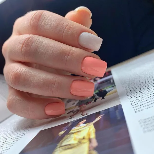 Нежные ногти персиковых оттенков: фото-идеи маникюра 2022-2023. Персиковый маникюр с дизайном. 15