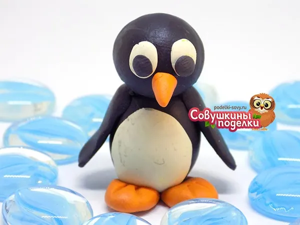 пингвин из пластилина