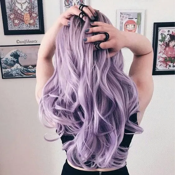 Фиолетовый цвет волос — Креативная мода для смелых. Цвет лиловый фото. 11