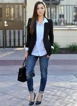 Удлиненные блузки: модные модели 2023 года. Блузка с джинсами. 3