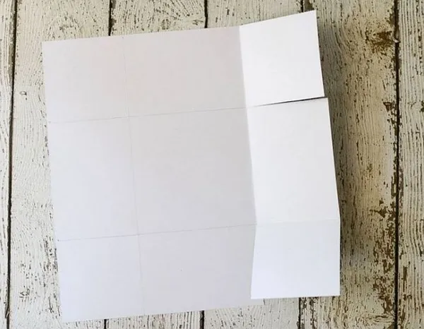 Простая коробка из бумаги