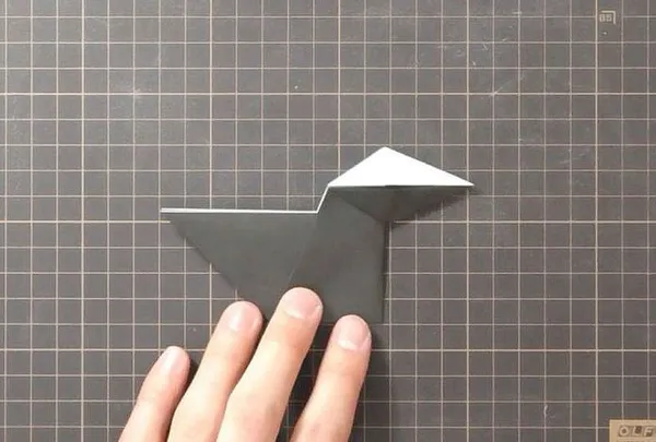 Сборка оригами говорящего ворона: шаг 5