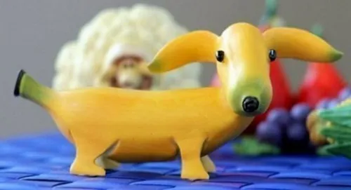 Собака из банана