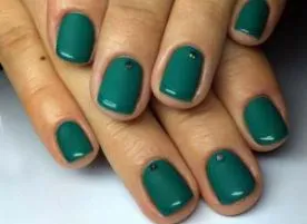 Зеленые цвета маникюра в 2023 году. Дизайн ногтей с зеленым цветом. 38