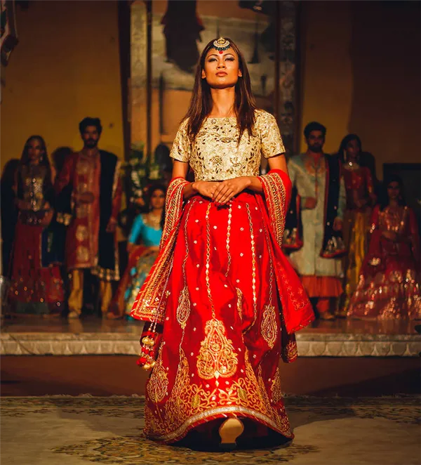 Красивые платья в индийском стиле — достойные богинь, фото № 12