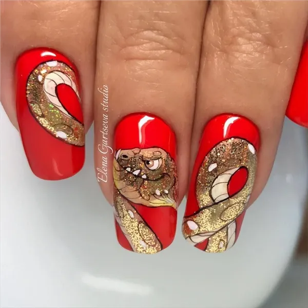 Маникюр с изображением рептилий и змеиной кожи на ногтях. Маникюр со змеей. 94