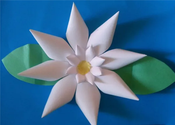 Поделка цветок из бумаги
