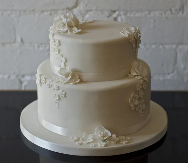 Свадебные торты (двухъярусные). Свадебный торт двухъярусный. 34