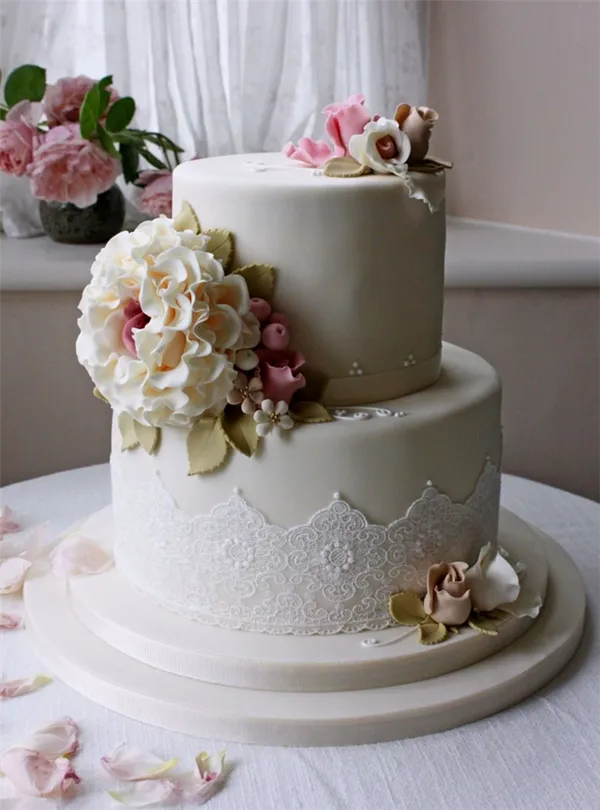 Свадебные торты (двухъярусные). Свадебный торт двухъярусный. 45