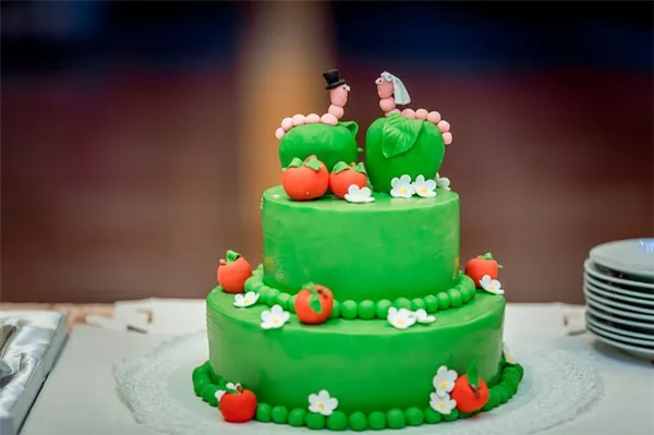 Свадебные торты (двухъярусные). Свадебный торт двухъярусный. 18