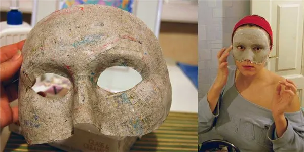Процесс создания маски папье маше из туалетной бумаги