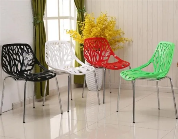 Пластиковые стулья для гостиной