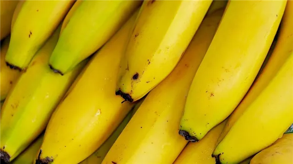 Как хранить бананы дома правильно, чтобы зеленые дозрели, а желтые не почернели. Как хранить бананы. 4