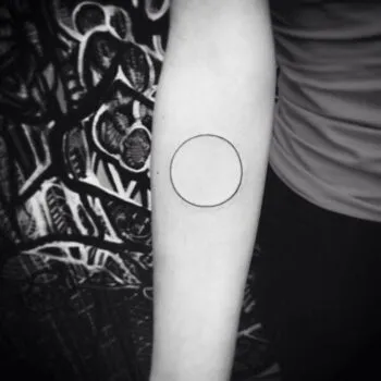 Значение татуировки круг, дизайн и идеи. В виде круга. 9