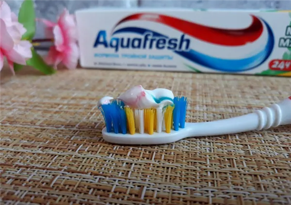Зубные пасты Aquafresh с дозатором, детские и отбеливающие: описание и особенности. Зубная паста с дозатором. 5